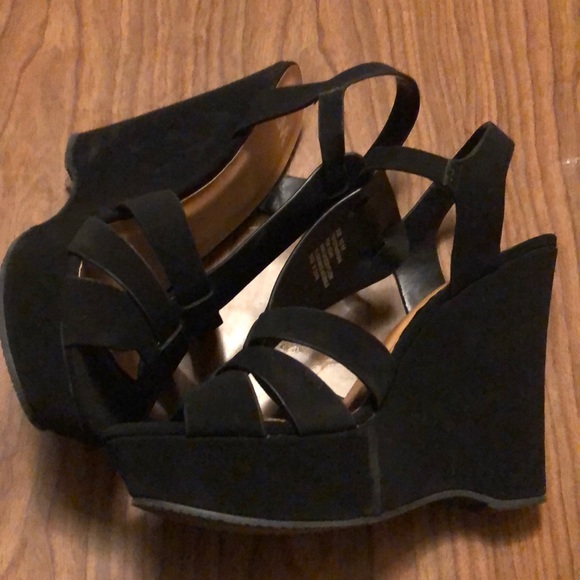 Black Wedge Heels - Picture 4 of 4